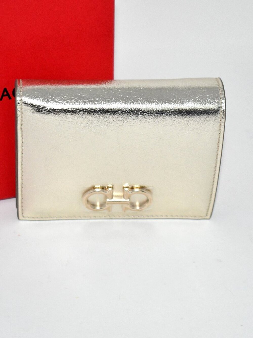 FERRAGAMO Gancini Leather Bifold Wallet in Champagne #22-D780 0787968 NIB